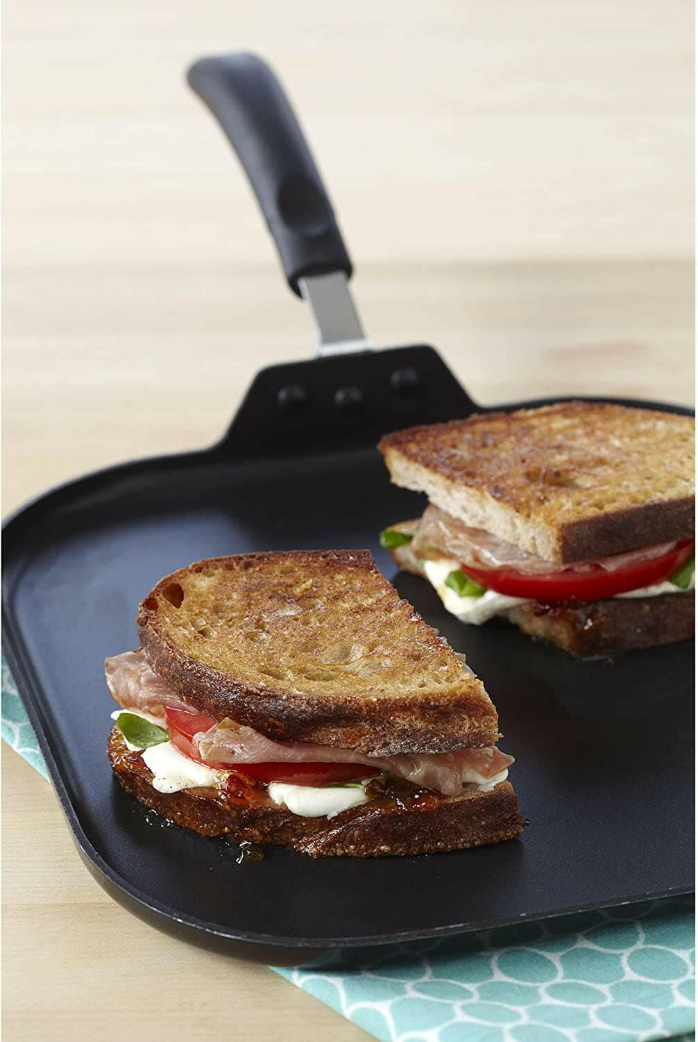 1 Pam Baking Cuisson Spray, 5 Oz + 1 Pam Olive Oil Cooking Spray, 5 Oz + 1 Pam No-Stick Cooking Spray Original, 6 Oz + 1 Imusa Chef Square Griddle 10.5" 2.0mm