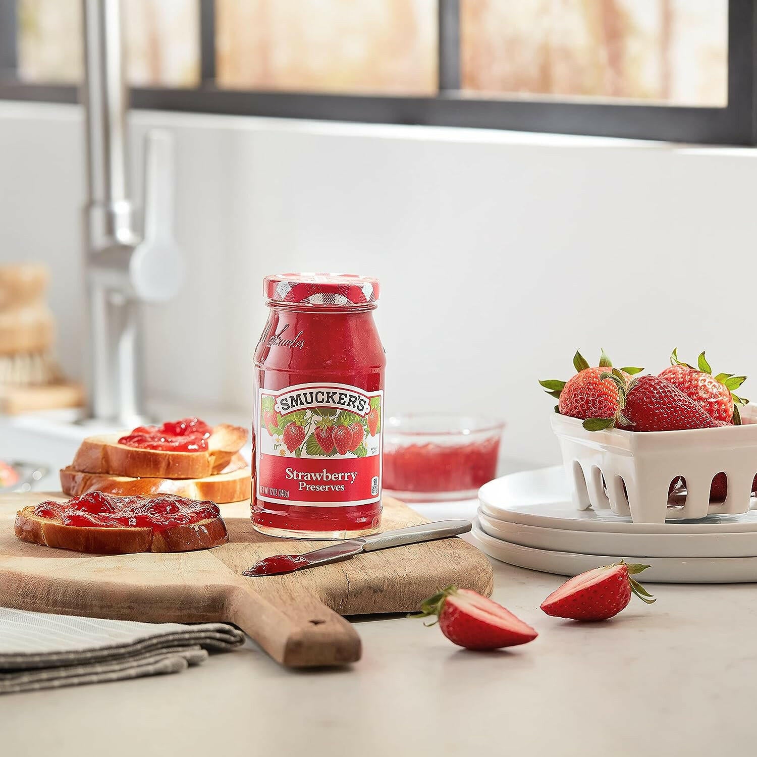 Smuckers Strawberry Preserves Fruit Spread, 12 Oz