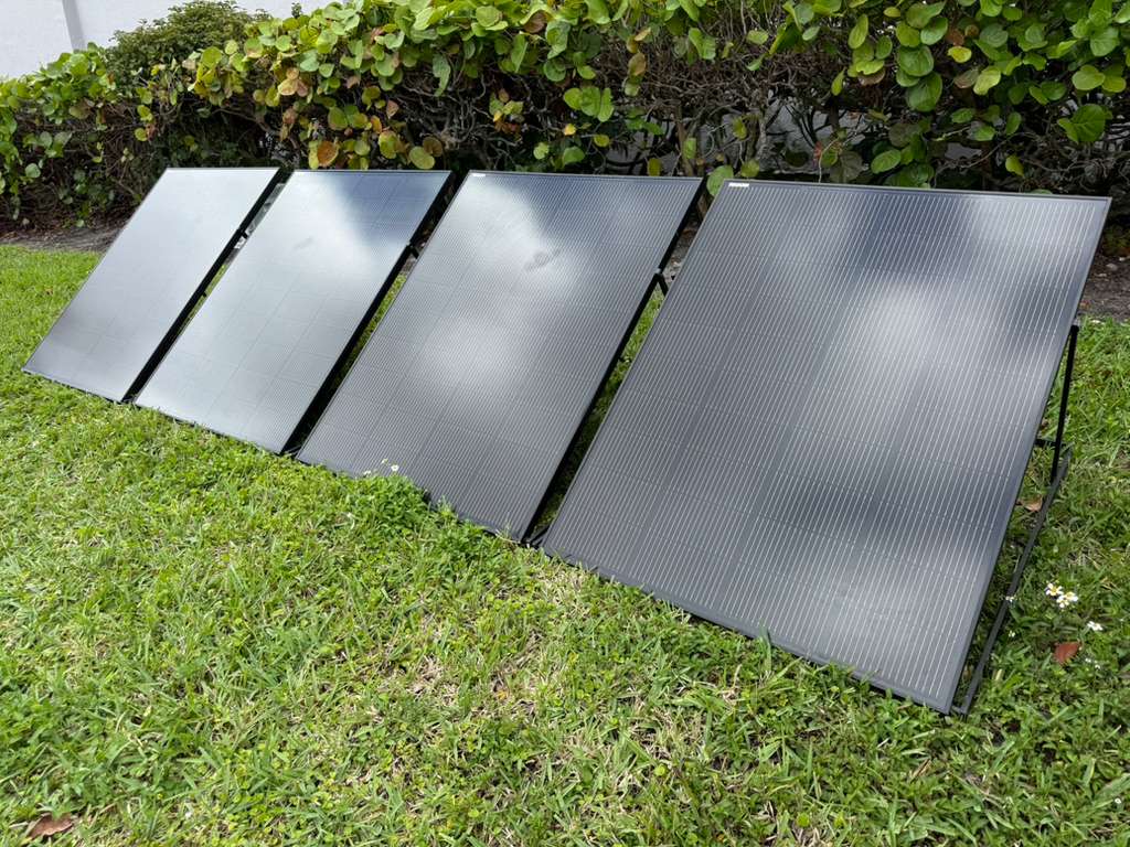 Lithox SP600 Balcony System Include All Items: (PV, Mounting, Microinverter, Cable, Plugs)